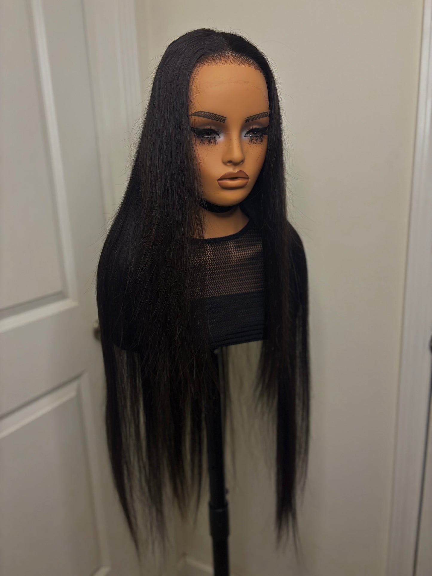 13x4 Straight Frontal wig